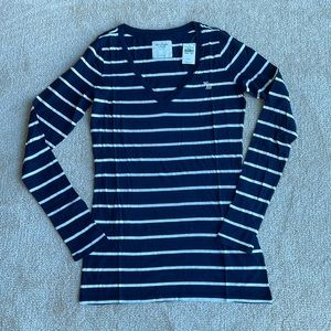 Brand new Abercrombie navy stripe long sleeve tee